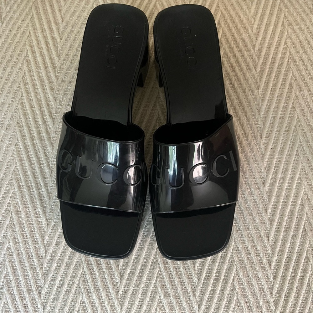 Gucci Glossy Rubber Black Women's Mules